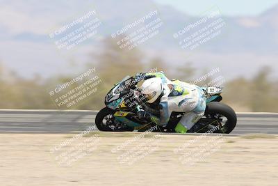 media/Apr-20-2025-CVMA (Sun) [[39090e8767]]/Race 9-Formula LW Twins Shootout/